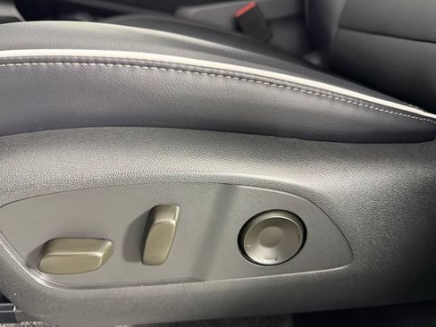 Used 2026 Buick Enclave Preferred FWD image 24