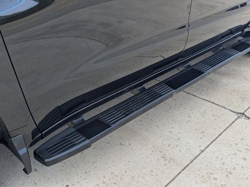 Used 2022 Chevrolet Silverado 1500 Custom image 16