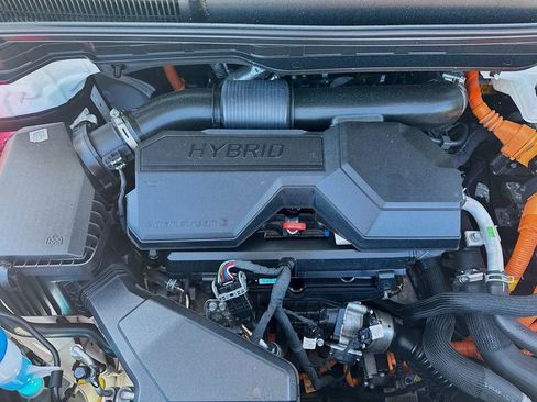 Certified 2025 Kia Carnival SX FWD image 34