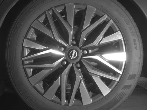 Used 2025 Nissan Altima 2.5 SV image 14