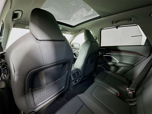 New 2025 Audi Q5 Premium Plus image 4