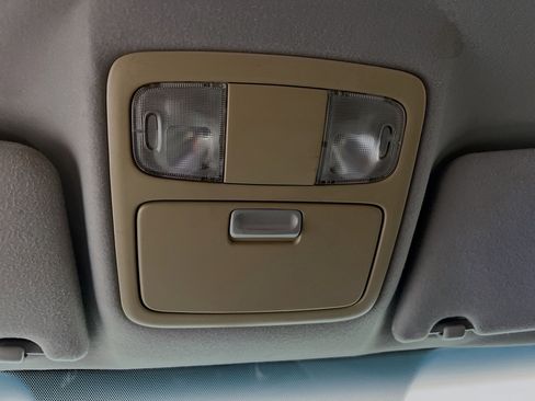 Used 2005 Toyota Camry LE image 20