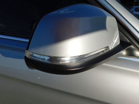 Used 2017 BMW 330e image 11