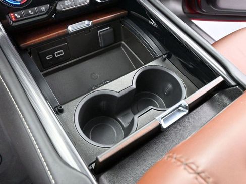 Used 2024 GMC Yukon Denali Ultimate image 19