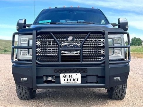 Used 2018 Ford F250 Platinum w/ Platinum Ultimate Package AWD/4WD image 2