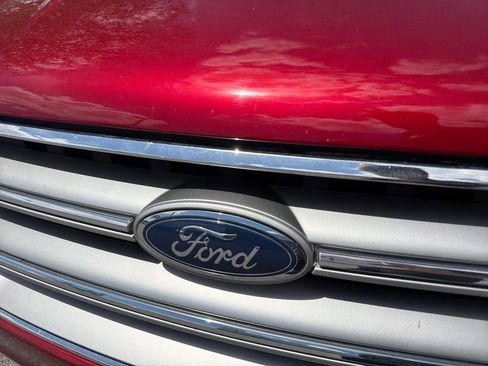 Used 2017 Ford Escape SE w/ Equipment Group 201A image 11