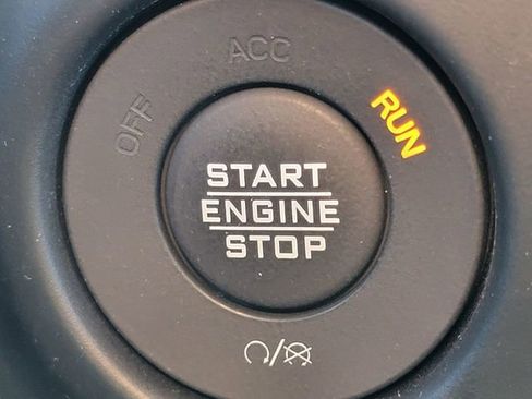 Certified 2023 Jeep Wrangler Unlimited w/ Cold Weather Group image 4