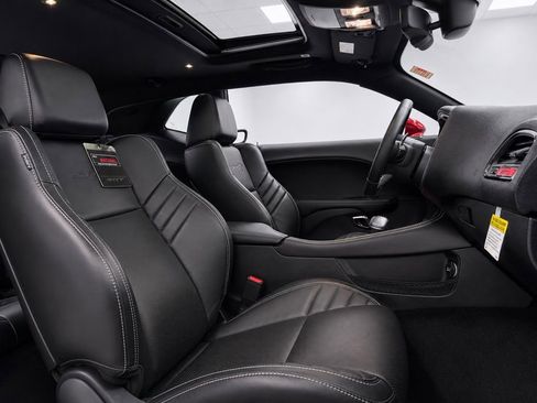 Used 2018 Dodge Challenger SRT Hellcat RWD image 20