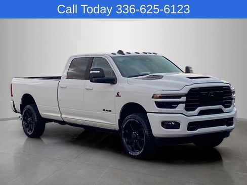 New 2026 RAM 2500 Laramie AWD/4WD image 5