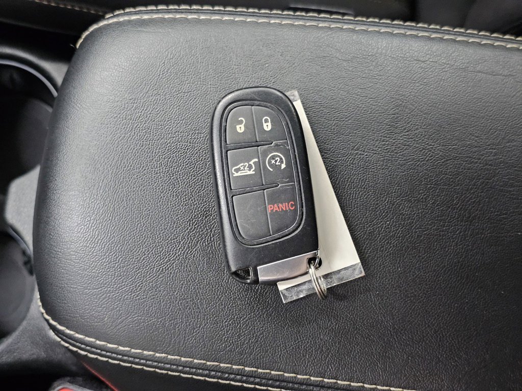 Used 2015 Jeep Cherokee Latitude w/ Comfort/Convenience Group FWD image 36