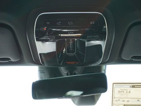 Certified 2025 Mercedes-Benz GLC 300 4MATIC image 51