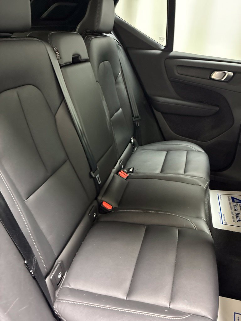 Used 2026 Volvo XC40 B5 Plus AWD/4WD image 25