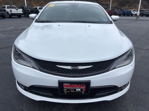 Used 2016 Chrysler 200 S w/ Navigation & Sound Group I image 8