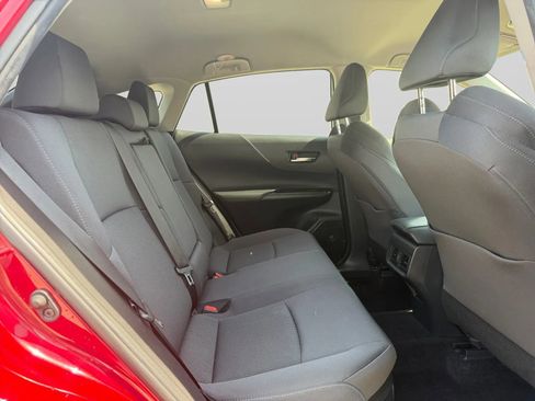 Used 2021 Toyota Venza LE image 33