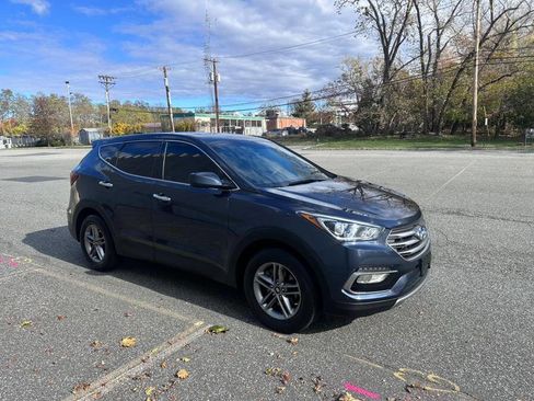 Used 2017 Hyundai Santa Fe Sport image 3