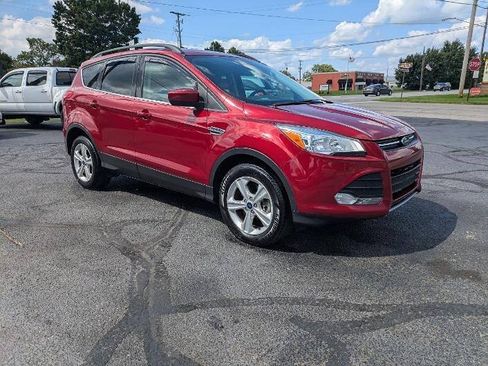Used 2016 Ford Escape SE w/ Equipment Group 201A AWD/4WD image 5