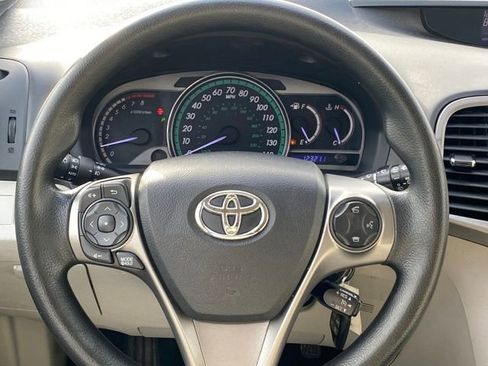 Used 2014 Toyota Venza LE image 7