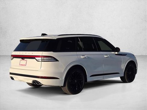 New 2026 Lincoln Aviator Reserve w/ Jet Appearance Package image 2