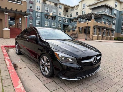Used 2018 Mercedes-Benz CLA 250 image 17