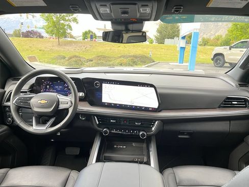 Used 2025 Chevrolet Tahoe LT AWD/4WD image 25
