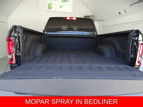 Certified 2025 RAM 2500 Big Horn AWD/4WD image 20