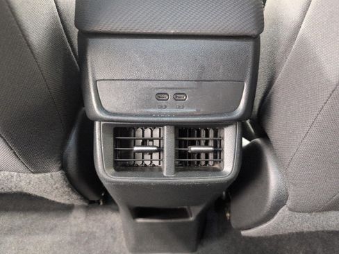 Used 2025 Chevrolet Equinox LT AWD/4WD image 23