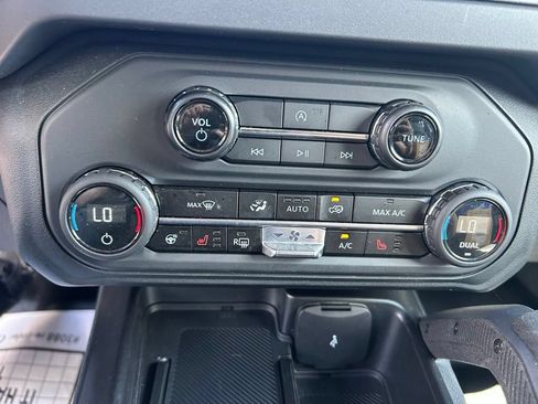 Certified 2025 Ford Bronco Badlands AWD/4WD image 28