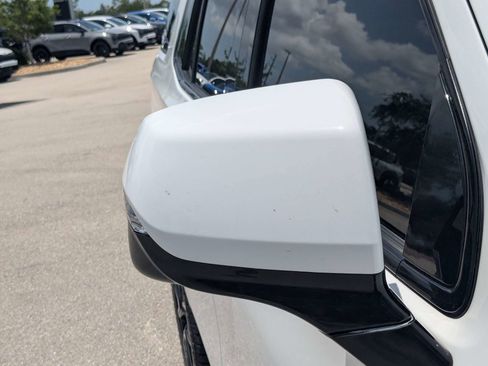 Used 2023 Chevrolet Tahoe RST w/ Luxury Package RWD image 11