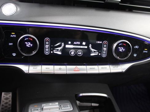 Used 2022 Genesis GV70 3.5T Sport w/ Sport Advanced Package image 30