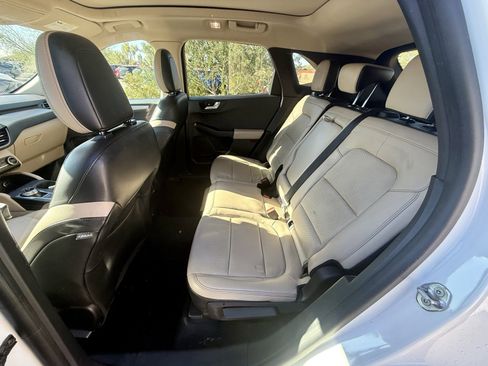 Used 2020 Ford Escape SEL image 12