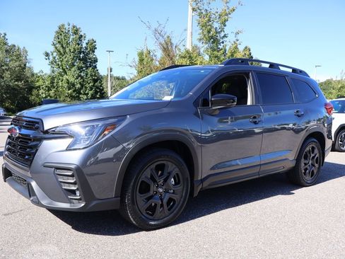 Used 2024 Subaru Ascent Onyx Edition Limited w/ Popular Package Onyx AWD/4WD image 4