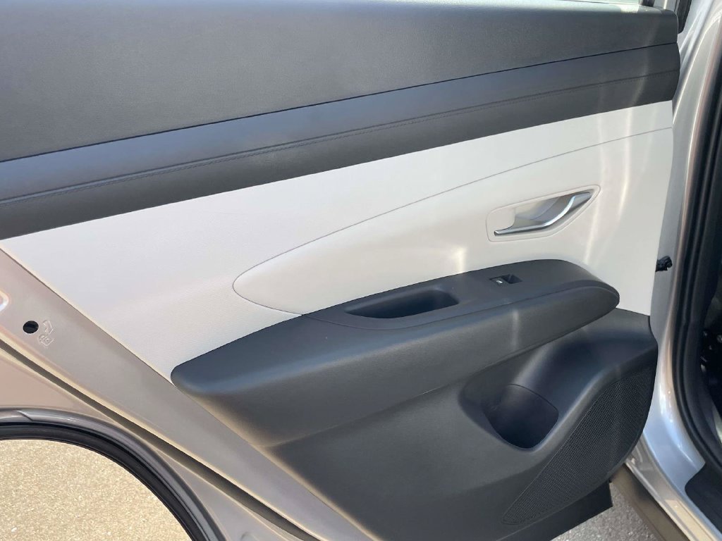 New 2026 Hyundai Tucson SE FWD image 13