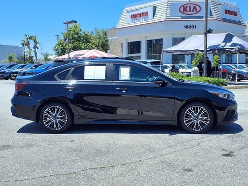 Certified 2023 Kia Forte GT-Line FWD image 5