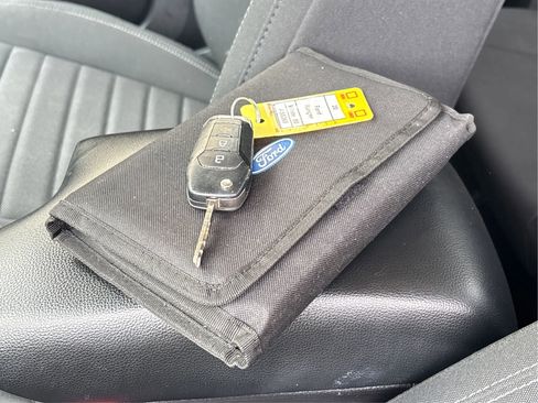 Used 2020 Ford Ranger XLT image 38