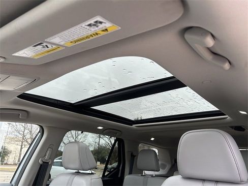 Used 2023 Honda Pilot Touring image 26