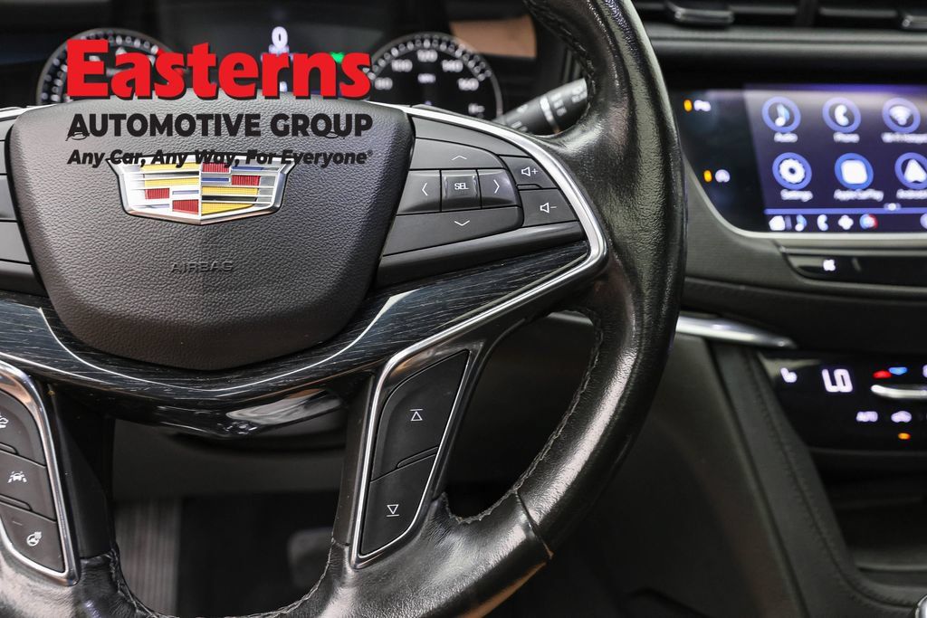 Used 2020 Cadillac XT5 Premium Luxury FWD image 16