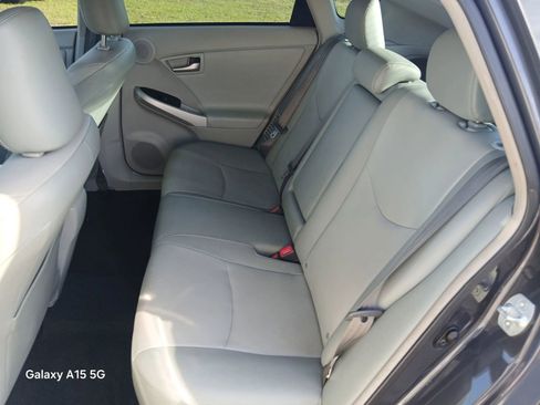 Used 2015 Toyota Prius Four image 13