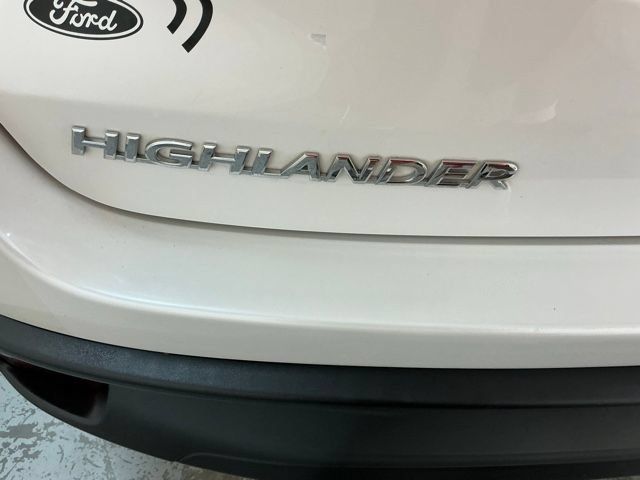 Used 2018 Toyota Highlander XLE AWD/4WD image 6