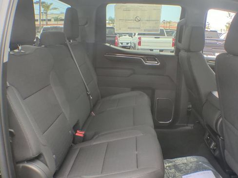 Used 2023 Chevrolet Silverado 1500 LT AWD/4WD image 27