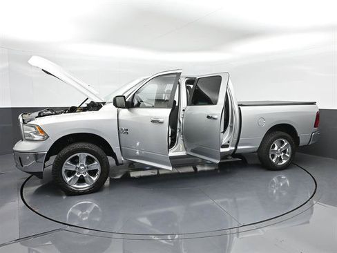 Used 2018 RAM 1500 Big Horn AWD/4WD image 46