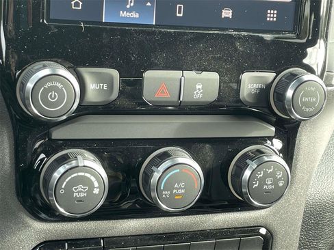 New 2026 RAM 2500 Tradesman w/ Chrome Appearance Group image 20