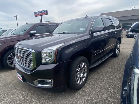 Used 2016 GMC Yukon Denali w/ Open Road Package AWD/4WD image 4