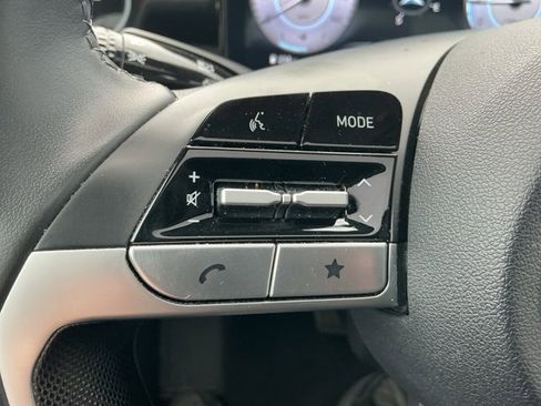 Certified 2024 Hyundai Elantra Limited image 13