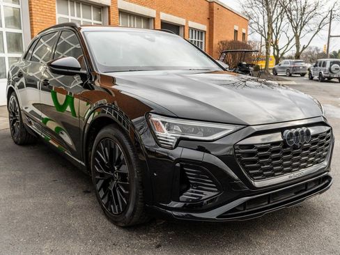 Used 2024 Audi Q8 e-tron Prestige image 6