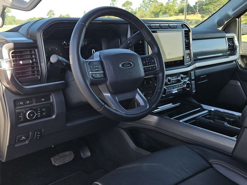 Used 2024 Ford F250 Lariat w/ FX4 Off-Road Package AWD/4WD image 26