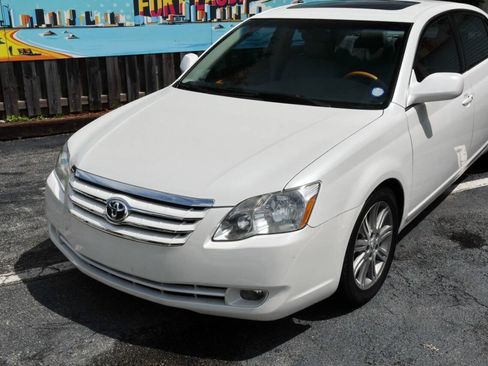Used 2007 Toyota Avalon Touring FWD image 5