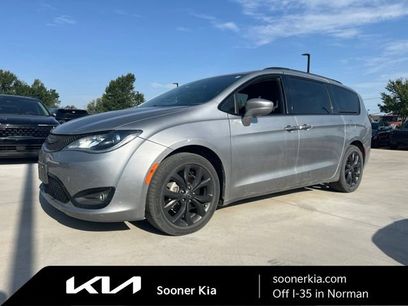 Used 2019 Chrysler Pacifica Touring-L w/ S Appearance Package