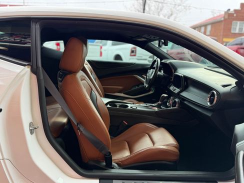 Used 2016 Chevrolet Camaro SS image 24