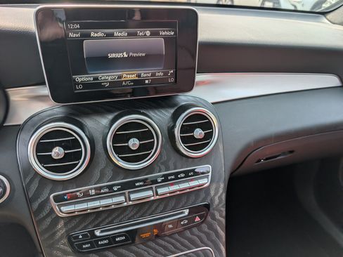 Used 2019 Mercedes-Benz GLC 300 4MATIC Coupe image 29