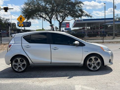 Used 2012 Toyota Prius C Two image 6